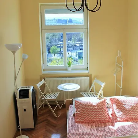 Lidi Casa de hóspedes *